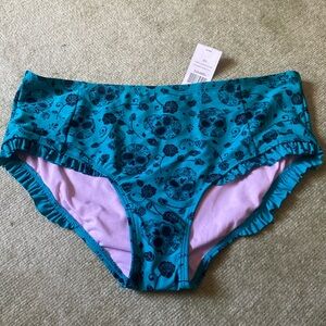 New Hot Topic L bottoms